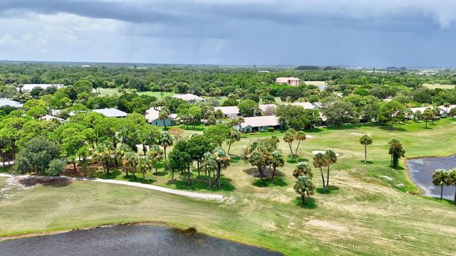 4062 Garden Villas Court, Fort Pierce, FL 34982