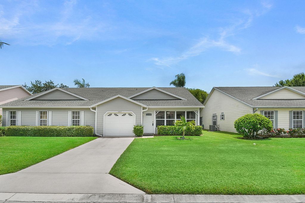 4062 Garden Villas Court, Fort Pierce, FL 34982