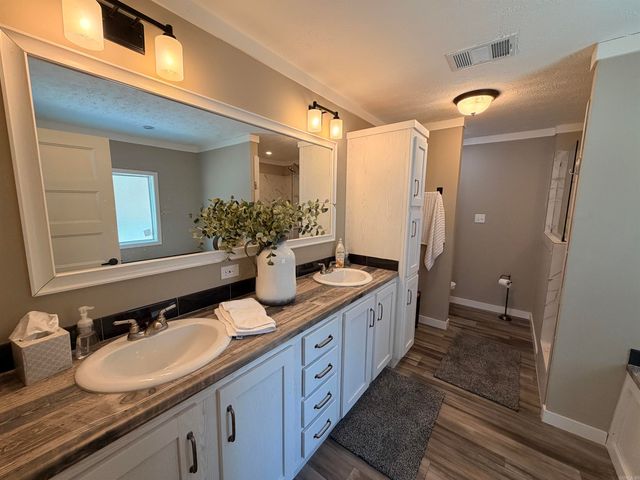 1305 Jones Island Road, Georgetown, AR 72143