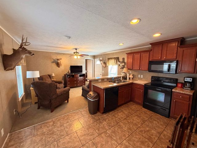 1305 Jones Island Road, Georgetown, AR 72143