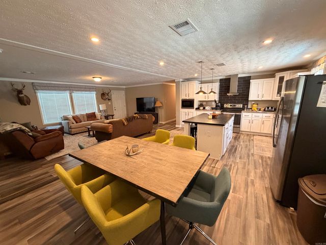 1305 Jones Island Road, Georgetown, AR 72143