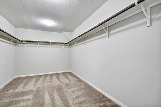 2060 Meadow Pipit DR, New Braunfels, TX 78130