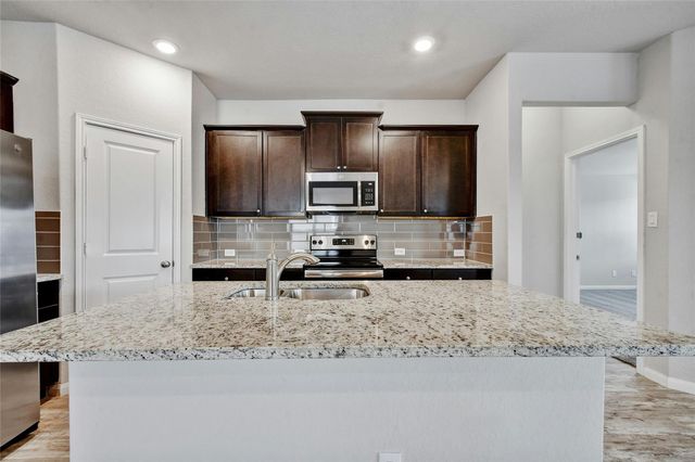 2060 Meadow Pipit DR, New Braunfels, TX 78130