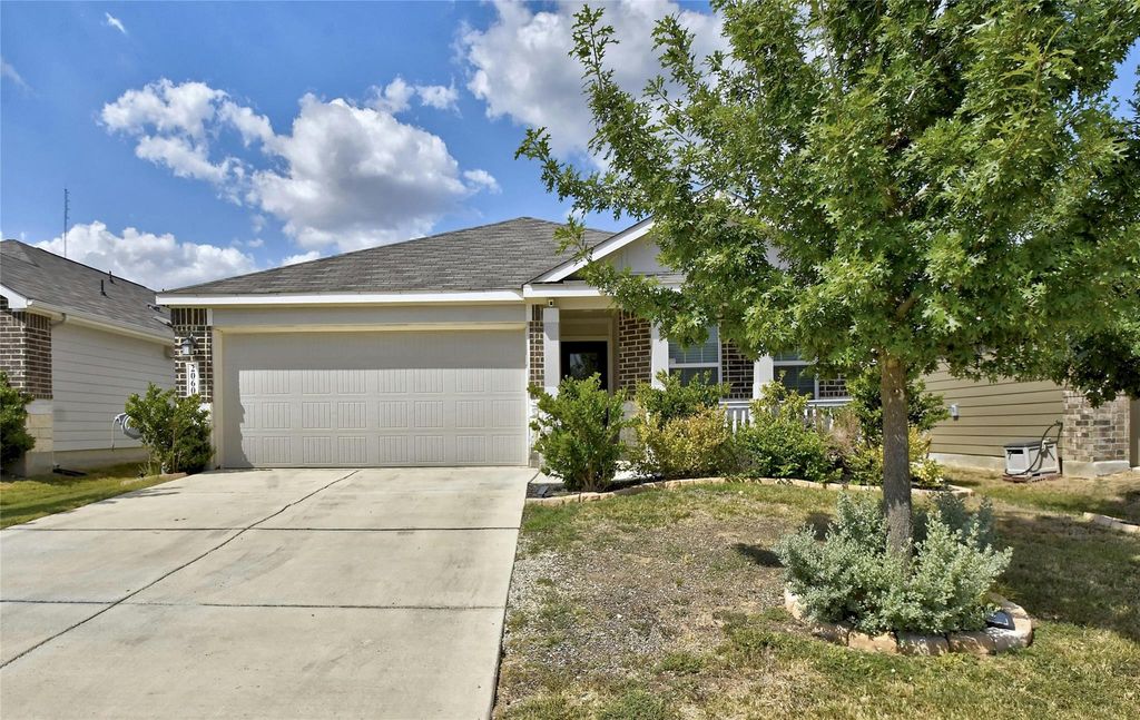 2060 Meadow Pipit DR, New Braunfels, TX 78130