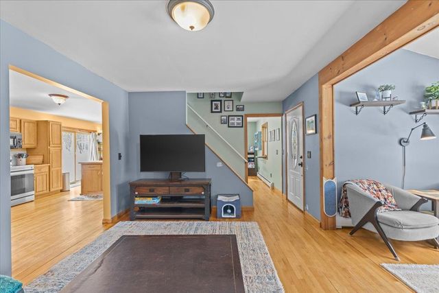 83 Deer Run Lane, Westford, VT 05494