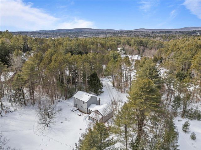 83 Deer Run Lane, Westford, VT 05494