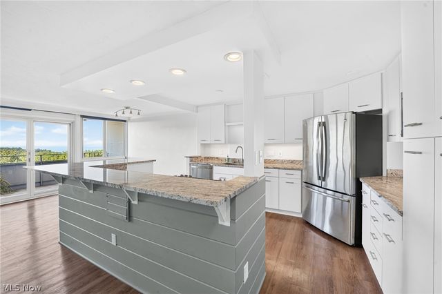 12900 Lake Avenue 1414, Lakewood, OH 44107