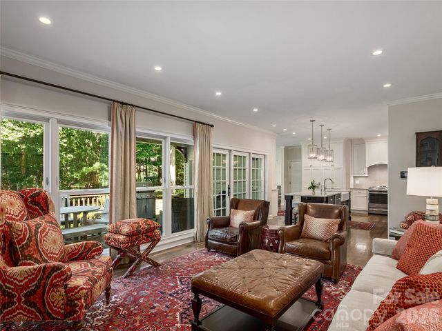 306 Red Fox Circle, Asheville, NC 28803