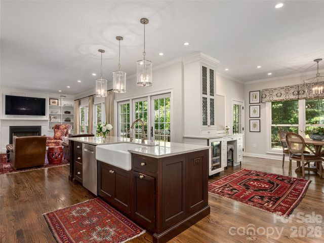 306 Red Fox Circle, Asheville, NC 28803