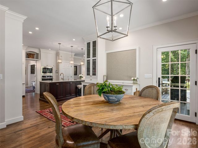 306 Red Fox Circle, Asheville, NC 28803