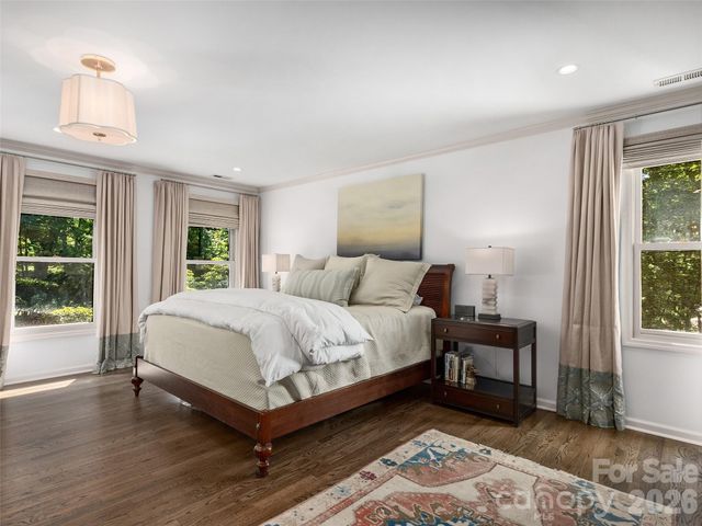 306 Red Fox Circle, Asheville, NC 28803
