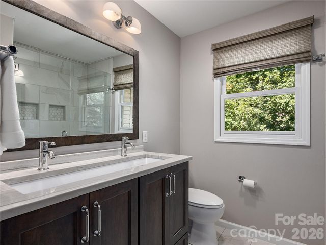 306 Red Fox Circle, Asheville, NC 28803
