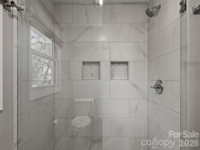 306 Red Fox Circle, Asheville, NC 28803