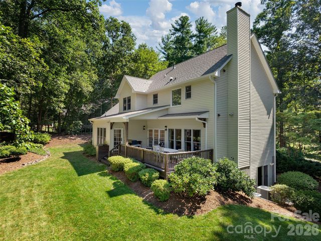 306 Red Fox Circle, Asheville, NC 28803