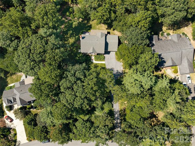 306 Red Fox Circle, Asheville, NC 28803
