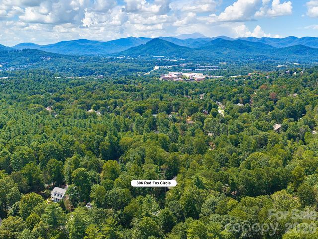 306 Red Fox Circle, Asheville, NC 28803