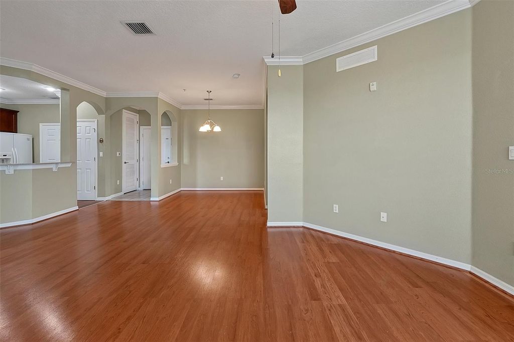 Image 5 of property listing at 11564 MIZZON DRIVE 930, Windermere, FL 34786