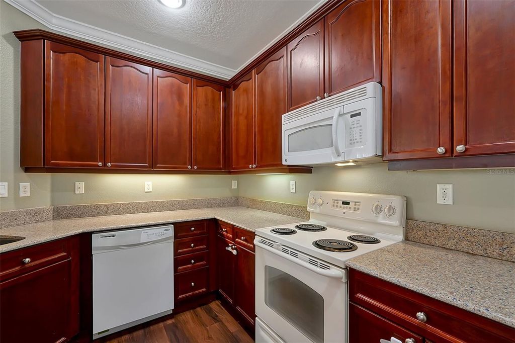 Image 8 of property listing at 11564 MIZZON DRIVE 930, Windermere, FL 34786