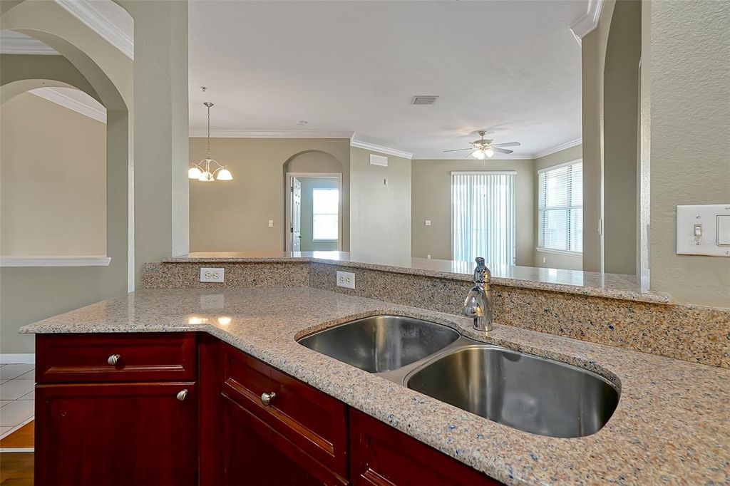 Image 9 of property listing at 11564 MIZZON DRIVE 930, Windermere, FL 34786