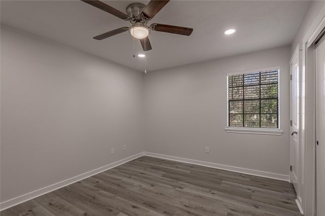 2401 Sycamore Avenue E2, Huntsville, TX 77340