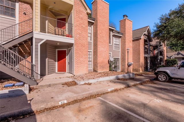 2401 Sycamore Avenue E2, Huntsville, TX 77340