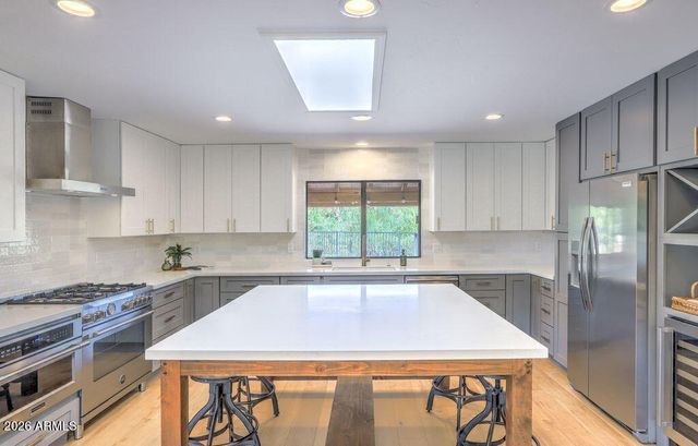 2044 E SMOKETREE Drive, Carefree, AZ 85377
