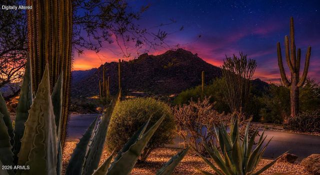 2044 E SMOKETREE Drive, Carefree, AZ 85377