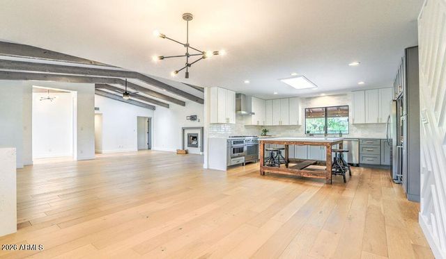 2044 E SMOKETREE Drive, Carefree, AZ 85377