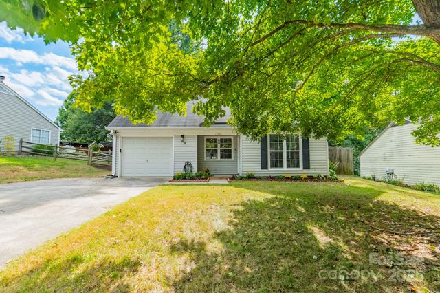 13826 Eden Court, Pineville, NC 28134
