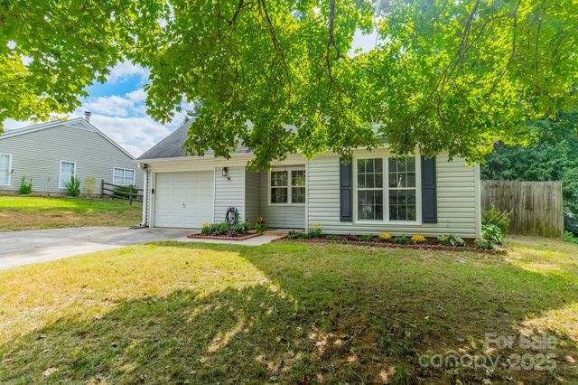13826 Eden Court, Pineville, NC 28134