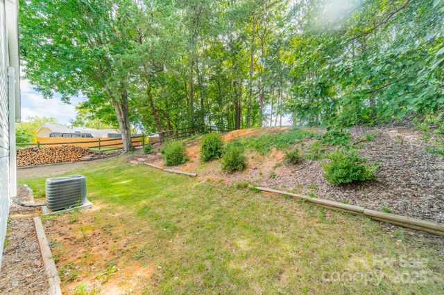 13826 Eden Court, Pineville, NC 28134