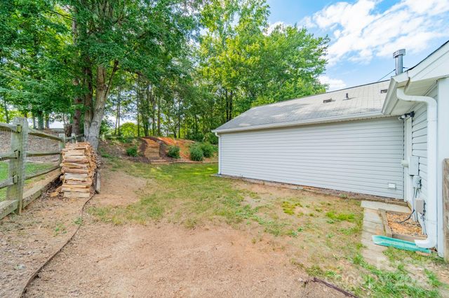 13826 Eden Court, Pineville, NC 28134