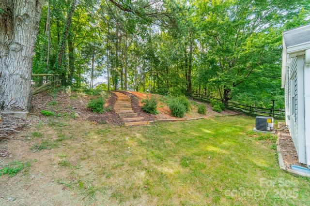 13826 Eden Court, Pineville, NC 28134