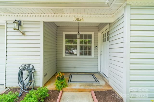 13826 Eden Court, Pineville, NC 28134