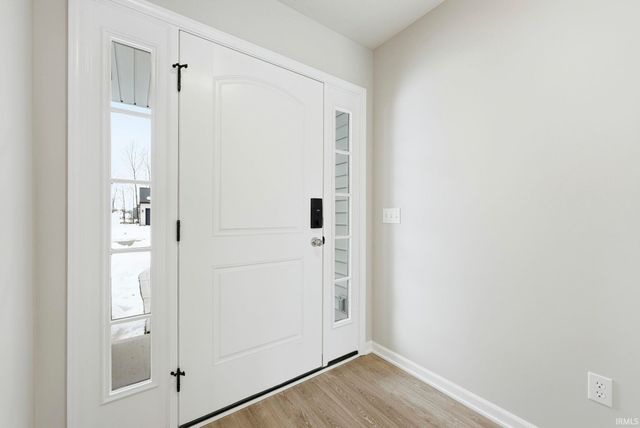 404 Calabria Way, Fort Wayne, IN 46814