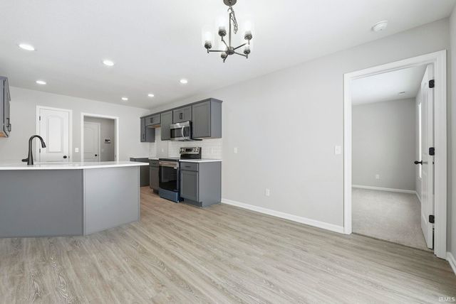 404 Calabria Way, Fort Wayne, IN 46814