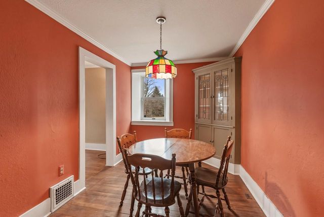 2237 Washington AVENUE, Cedarburg, WI 53012