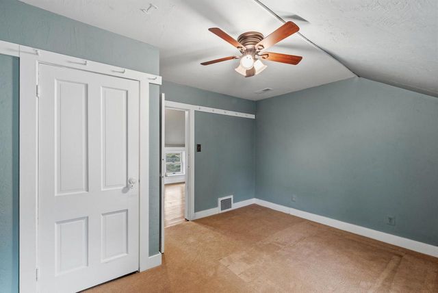 2237 Washington AVENUE, Cedarburg, WI 53012