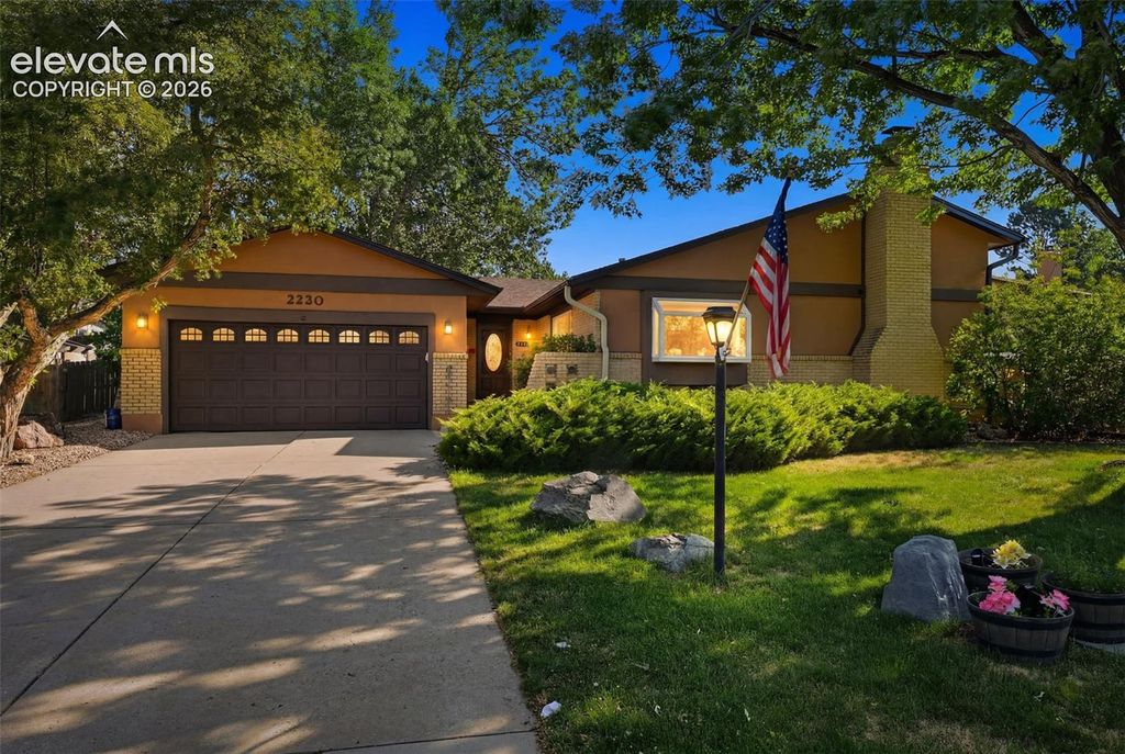 2230 Brookwood Drive, Colorado Springs, CO 80918 — photo 4