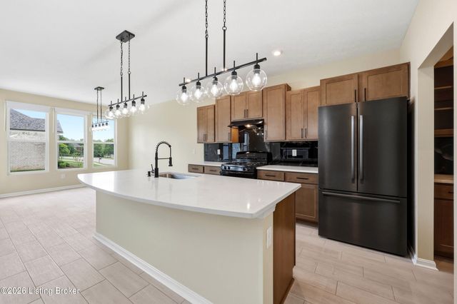 3516 Devonshire Dr, La Grange, KY 40031