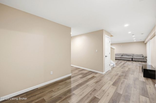 3516 Devonshire Dr, La Grange, KY 40031