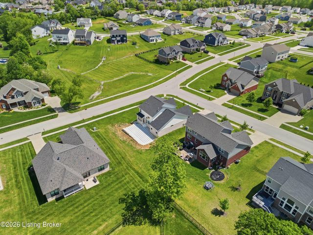 3516 Devonshire Dr, La Grange, KY 40031
