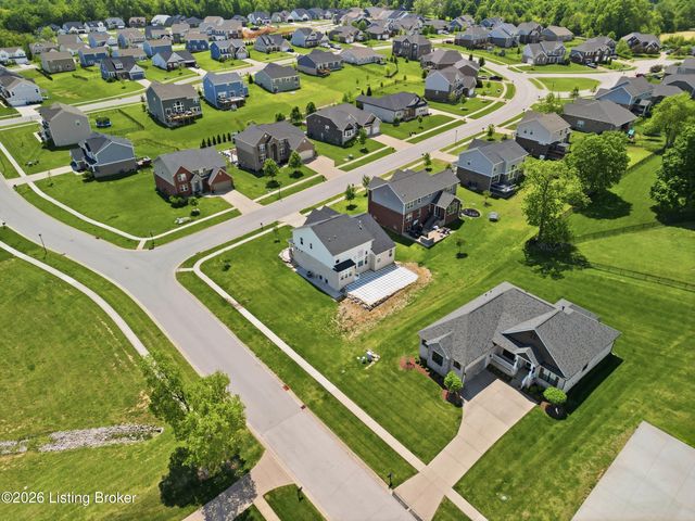 3516 Devonshire Dr, La Grange, KY 40031