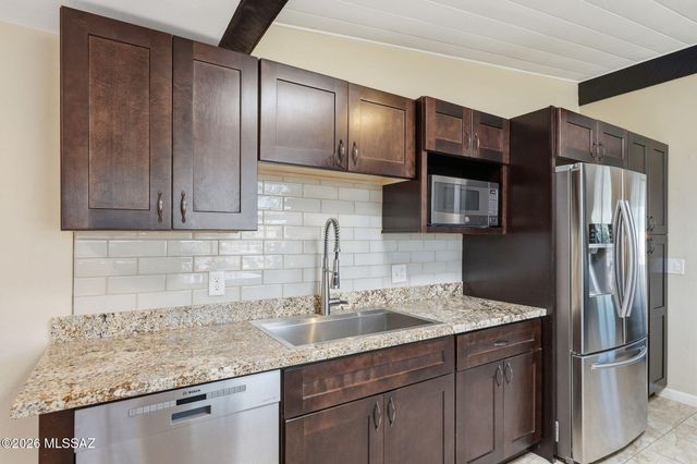 5865 E 2nd Street, Tucson, AZ 85711