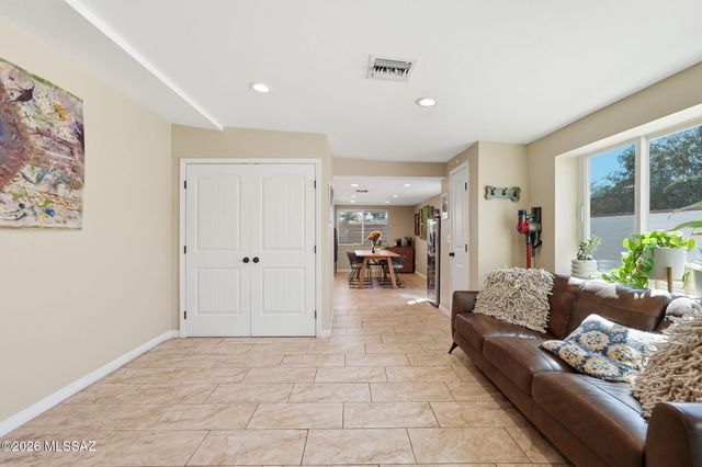 5865 E 2nd Street, Tucson, AZ 85711