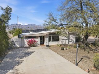 5865 E 2nd Street, Tucson, AZ 85711