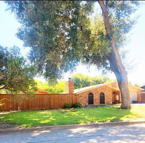 7109 Legato Lane, Fort Worth, TX 76134