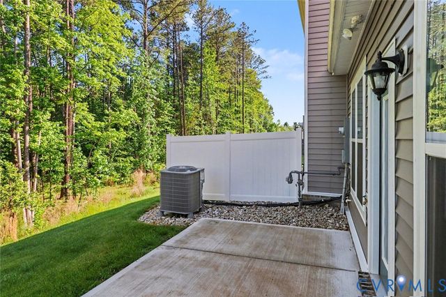3630 Irby Pond Dr, Brandy Station, VA 23112
