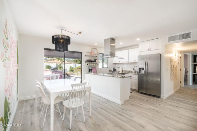 7262 E MCKINLEY Street, Scottsdale, AZ 85257