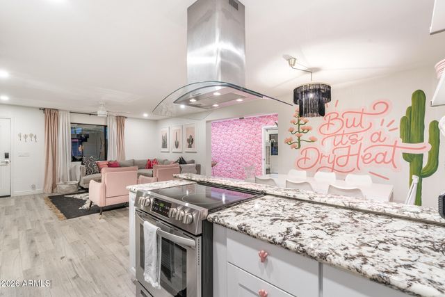 7262 E MCKINLEY Street, Scottsdale, AZ 85257